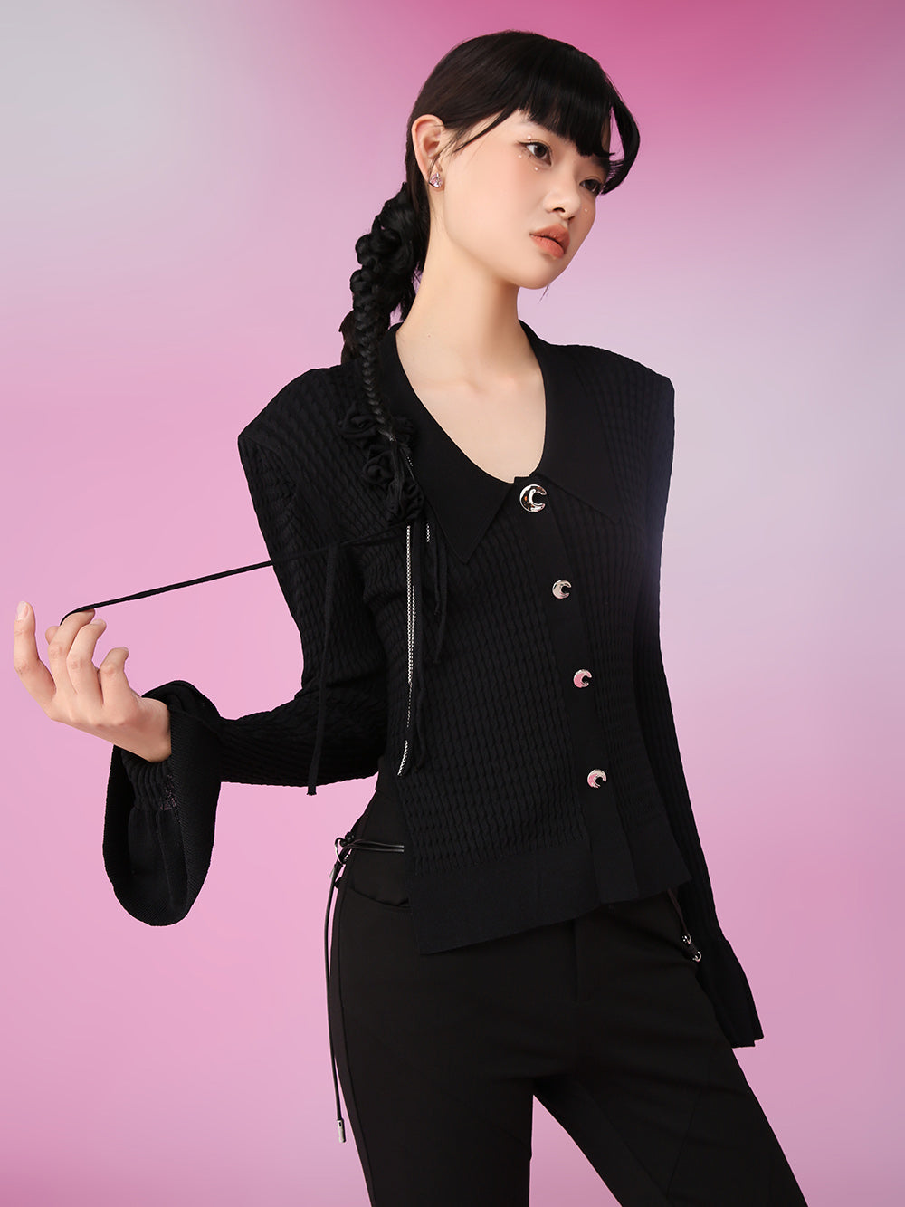 MUKZIN Black Look-thin V-neck Trumpet Sleeve Cardigan