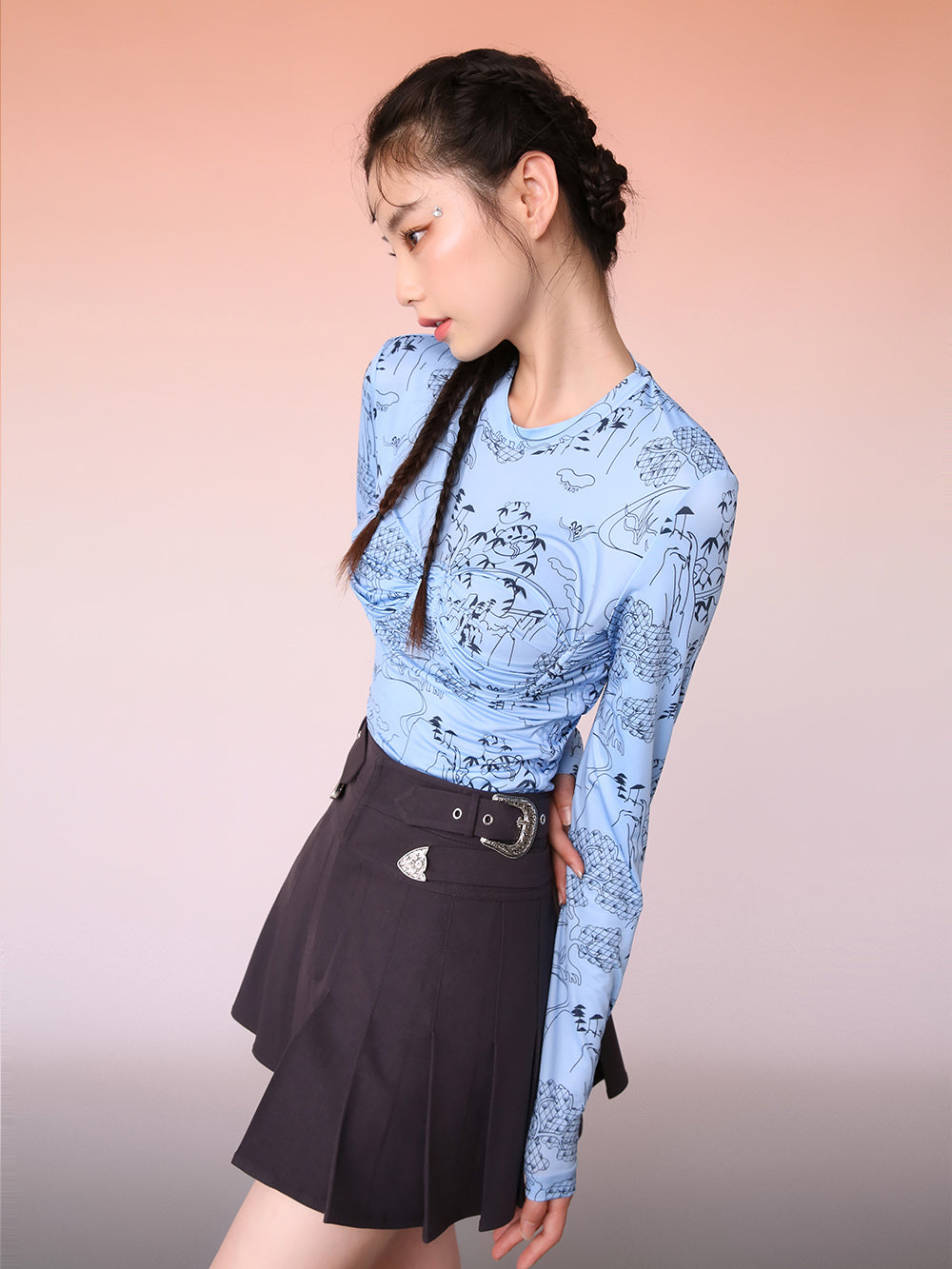 MUKZIN Artist Collaboration Graphic Blue Bottoming Shirt