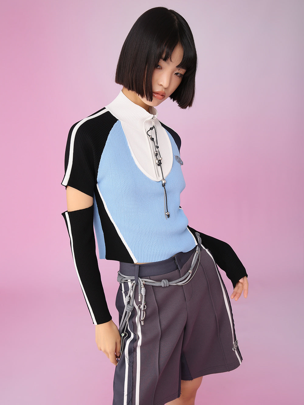 MUKZIN Contrast-panel Knitted Cropped Slim Cardigan