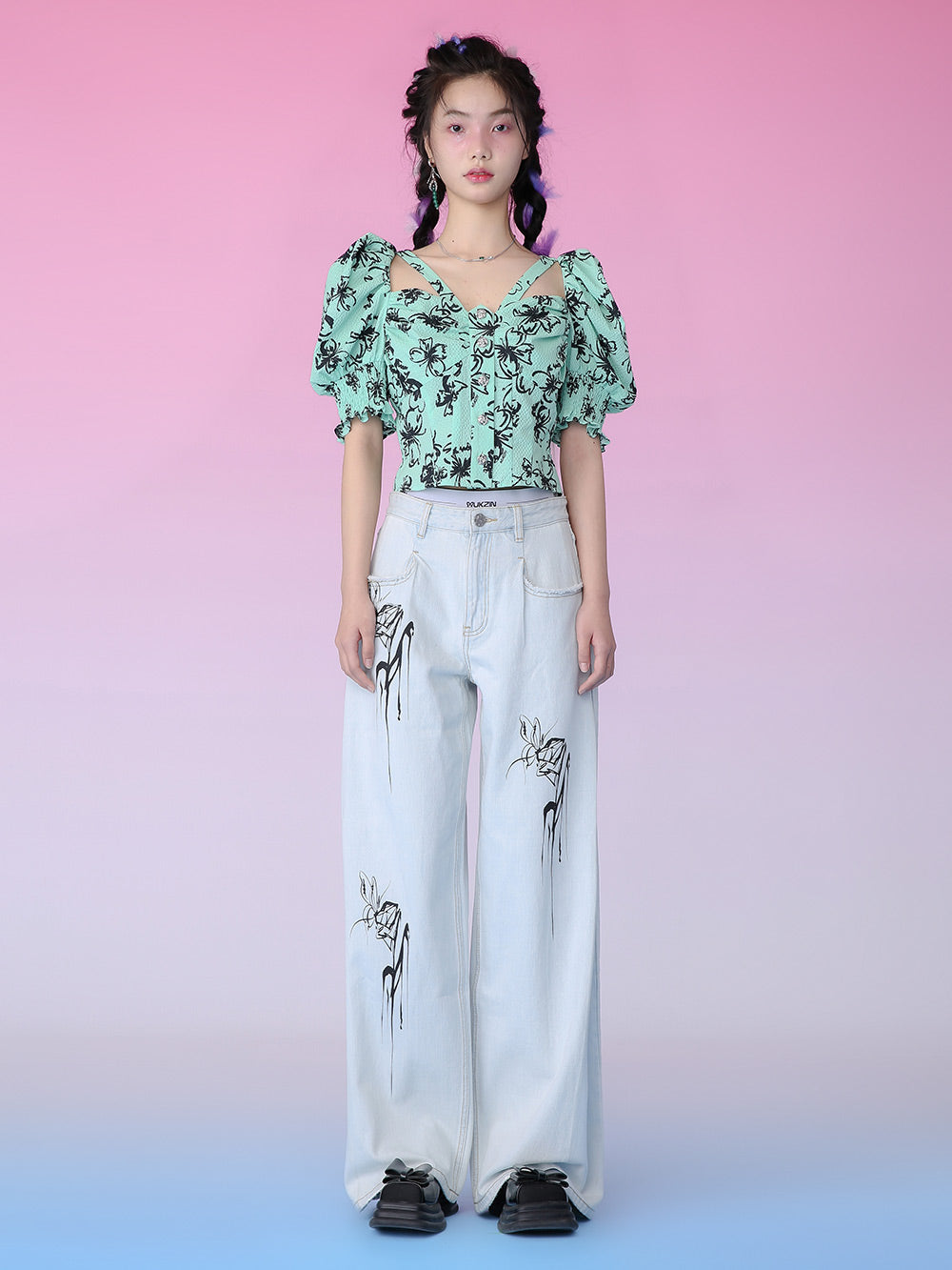 MUKZIN Cropped Printed Short-sleeved Blouse
