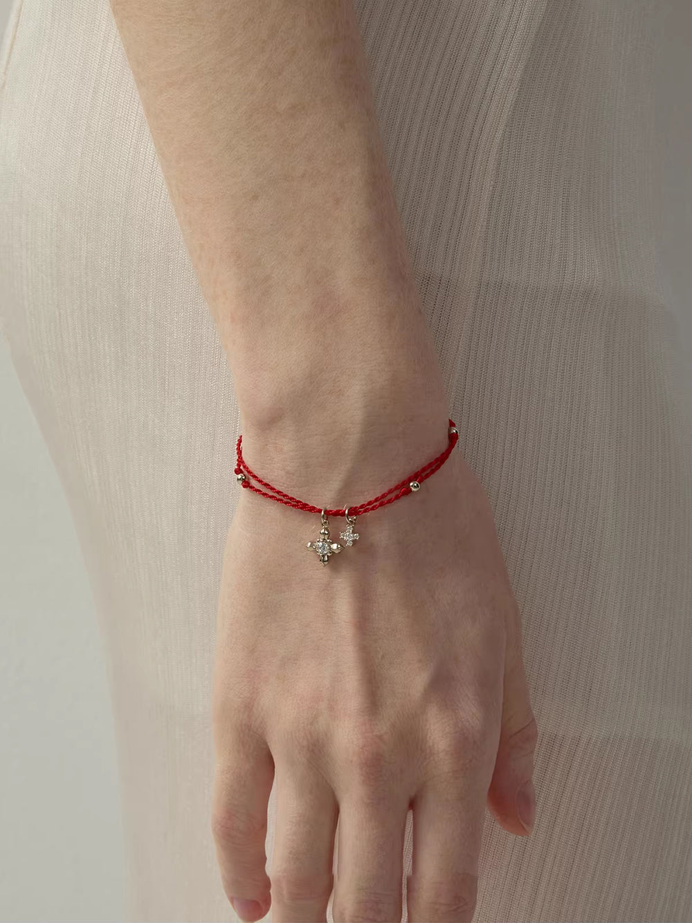 MUKTANK × SUN HUNTER Iris Double Flower Double-Layer Red String Bracelet