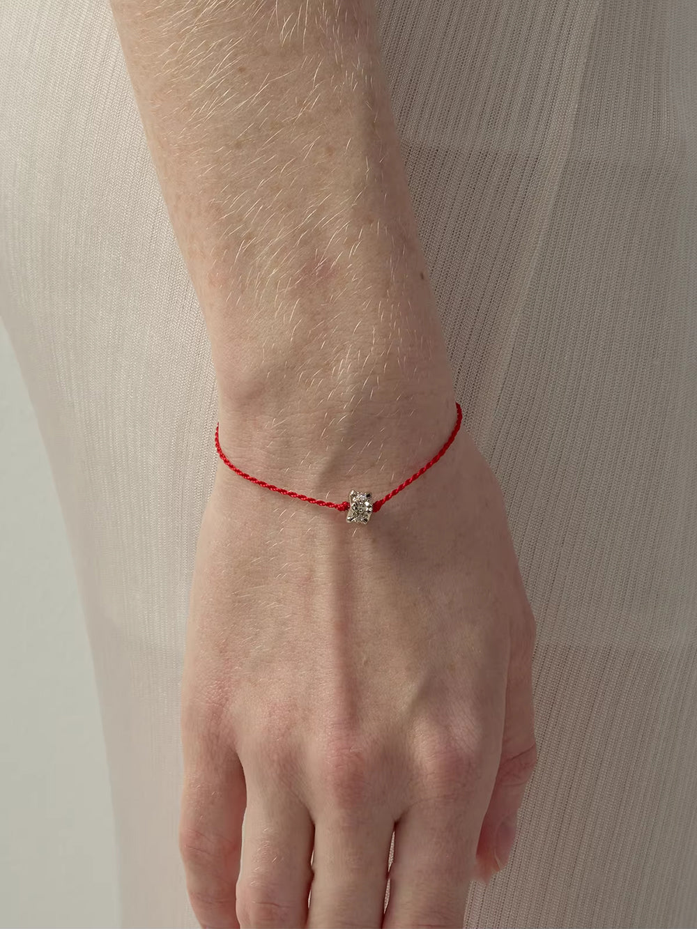 MUKTANK × SUN HUNTER Iris “Ruyi Bead” Red String Bracelet – 925 Sterling Silver