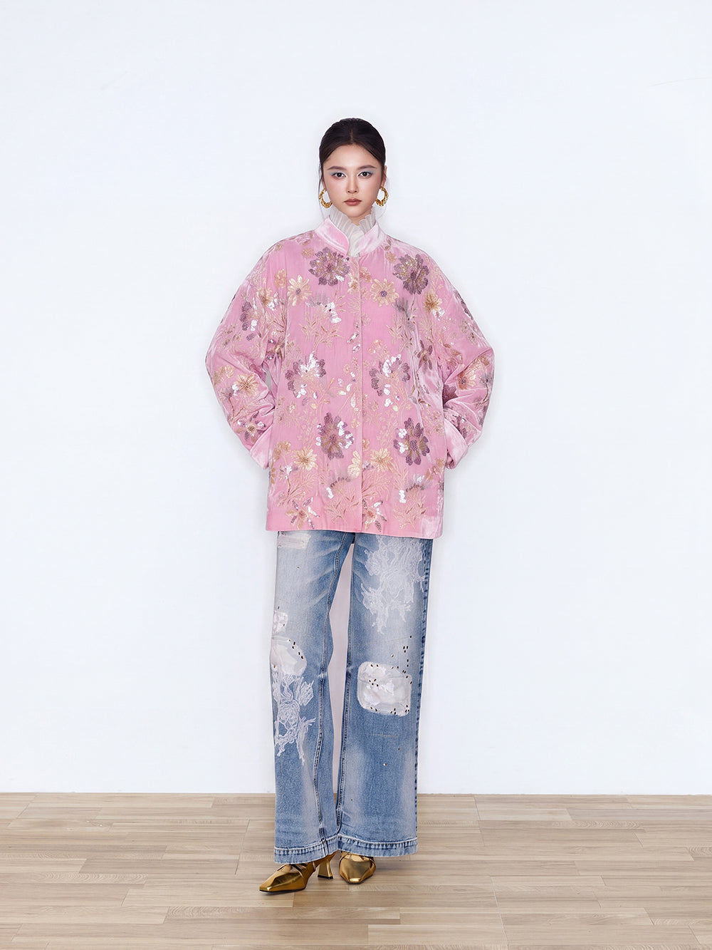 MUKZIN×Capsule Collection New Chinese-Style Pink Velvet Jacket with Floral Embroidery and Stand Collar