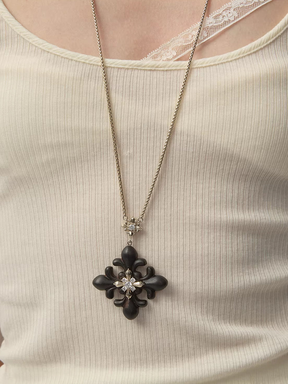 MUKTANK×SUN HUNTER Long Plain Wooden Iris Chain Necklace