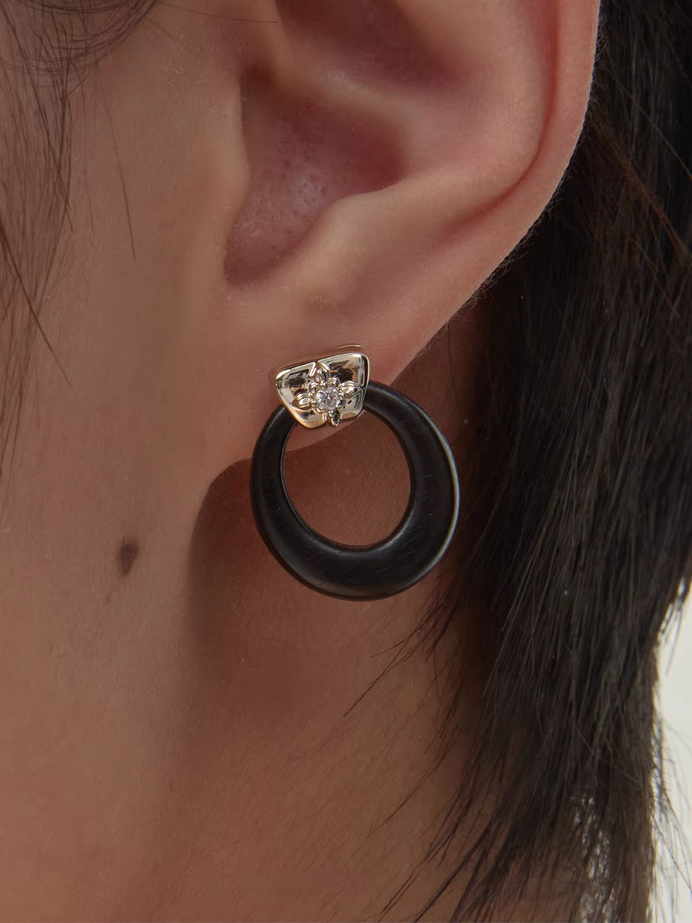 MUKTANK×SUN HUNTER Wooden Ring Iris Stud Earrings