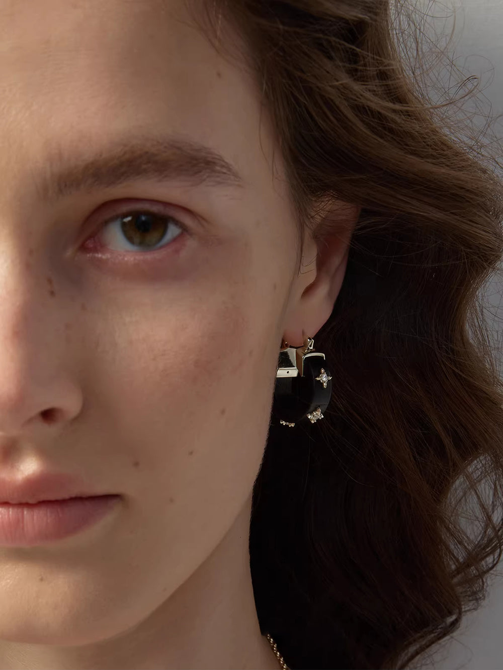MUKTANK×SUN HUNTER Wooden Iris Hoop Earrings