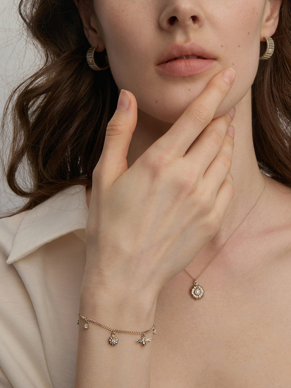 MUKTANK×SUN HUNTER Garden Daisy & Bee Bracelet