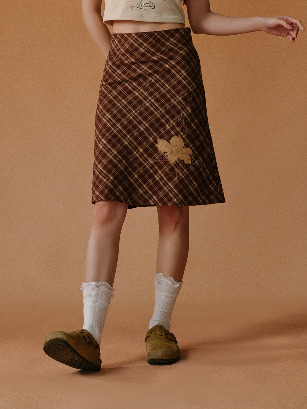 MUKTANK x LOUMUTAKU Iris Flower Felted Wool Embroidered Plaid Skirt