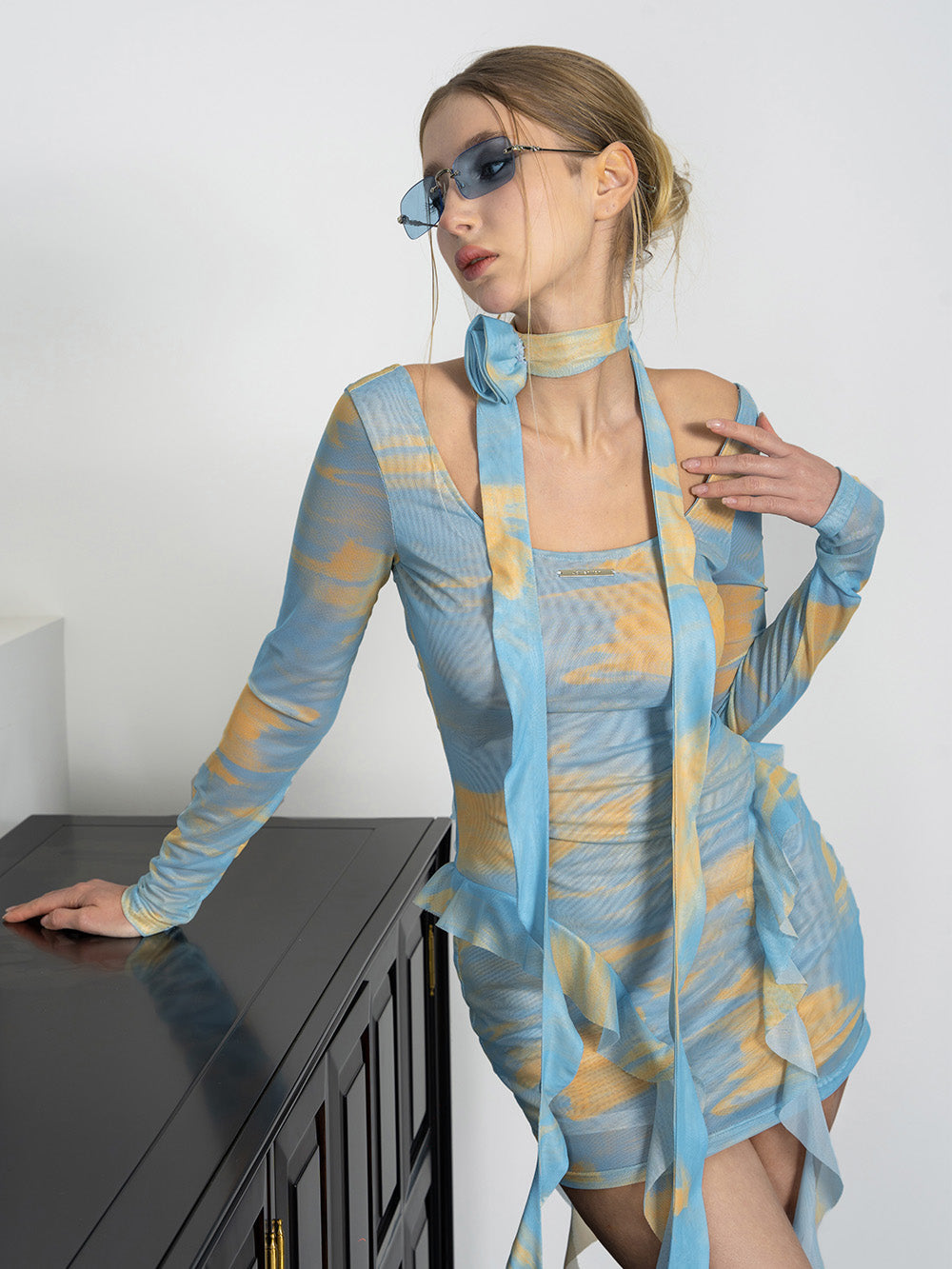 MUKZIN x Jqwention Printed Chiffon Lace Ribbon Round-neck Long-sleeved Dress