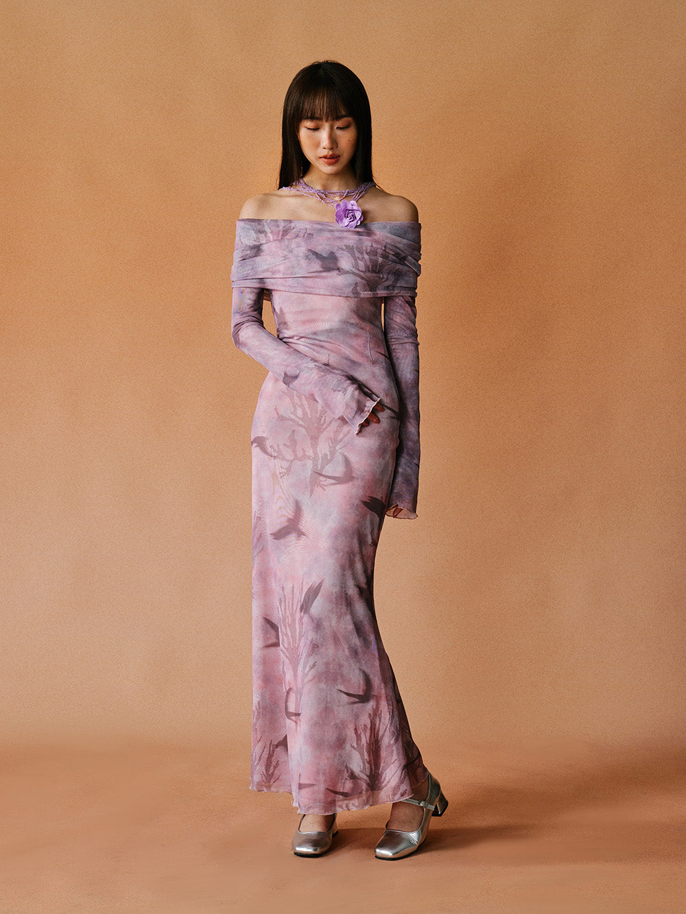 LOUMUTAKU x MUKTANK Vintage-Style Stretchy Mesh Fabric One-shoulder Dress