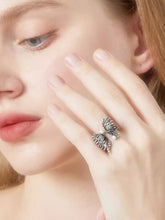 MUKTANK x QUANDO Butterfly Silver Ring