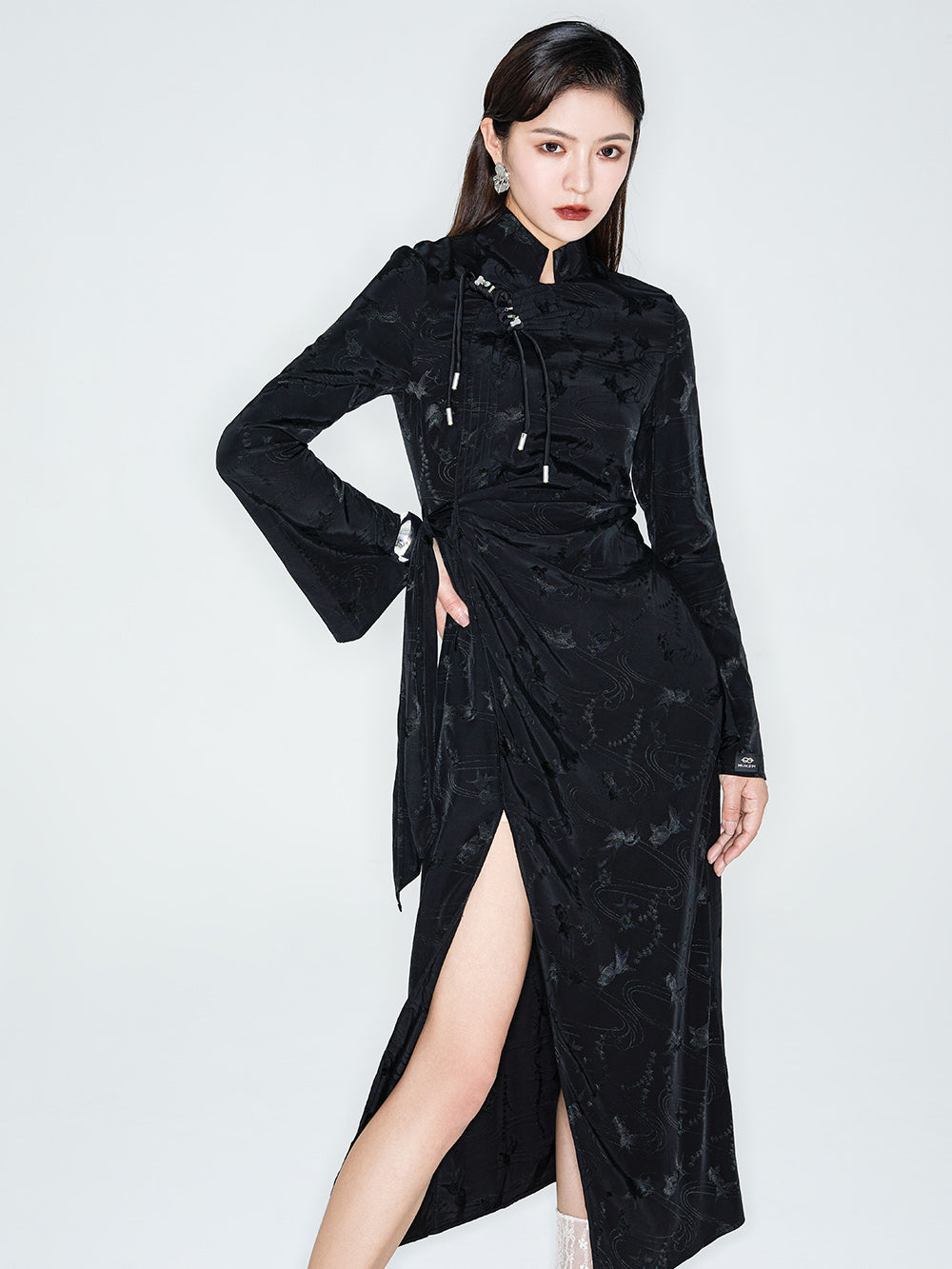 MUKZIN Linglong "Joyful Phoenix" - New Chinese-Style Jacquard High-Slit Cheongsam Dress