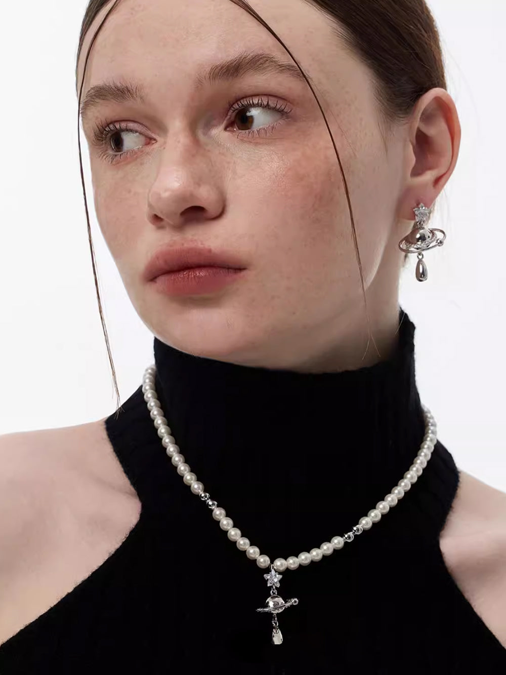 MUKTANK x SUN HUNTER Paearls Planet Necklace