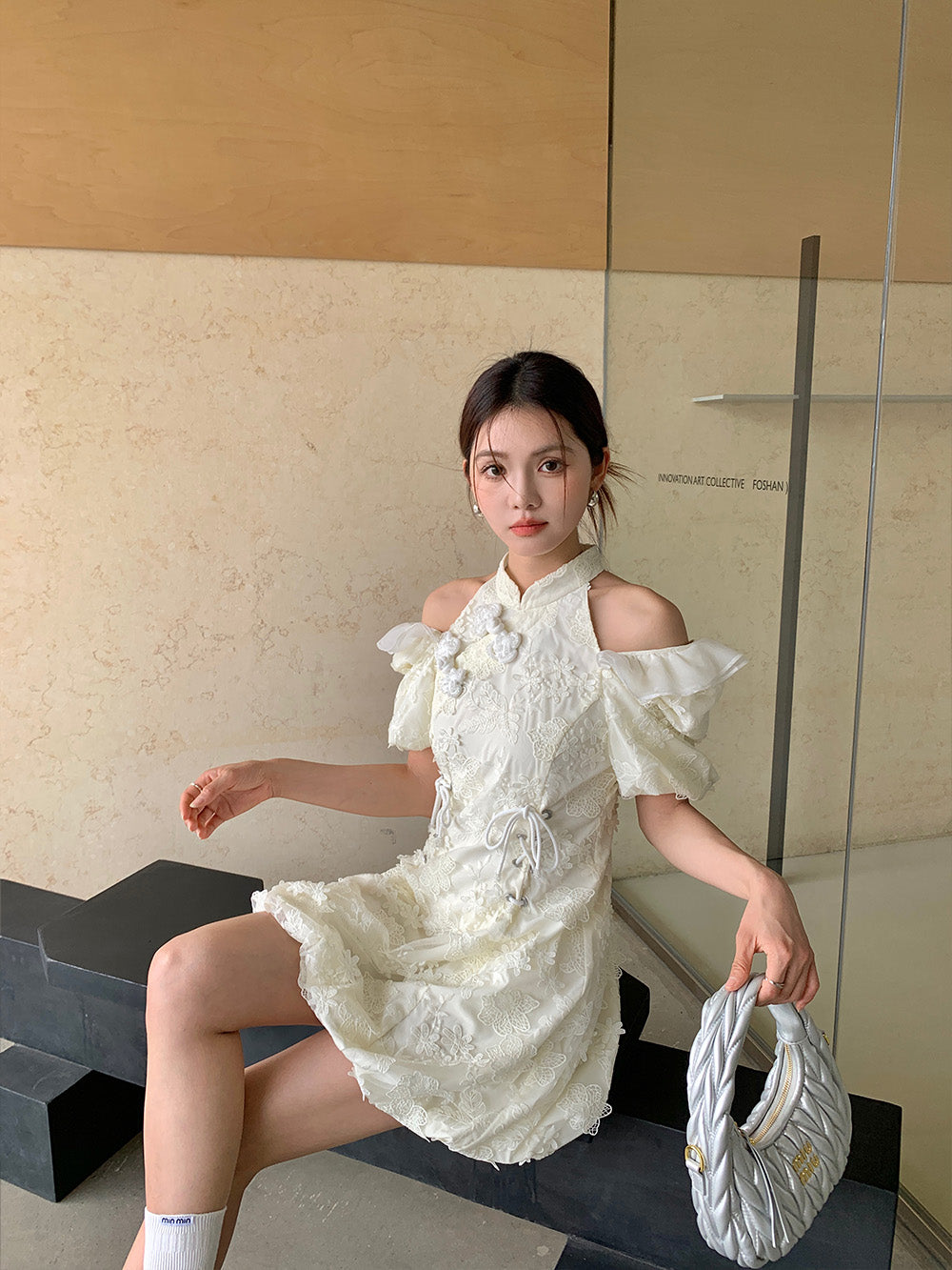 MUKZIN ミニ　チャイナワンピース MUKZIN White Lace Off-shoulder Cheongsam QIPAO