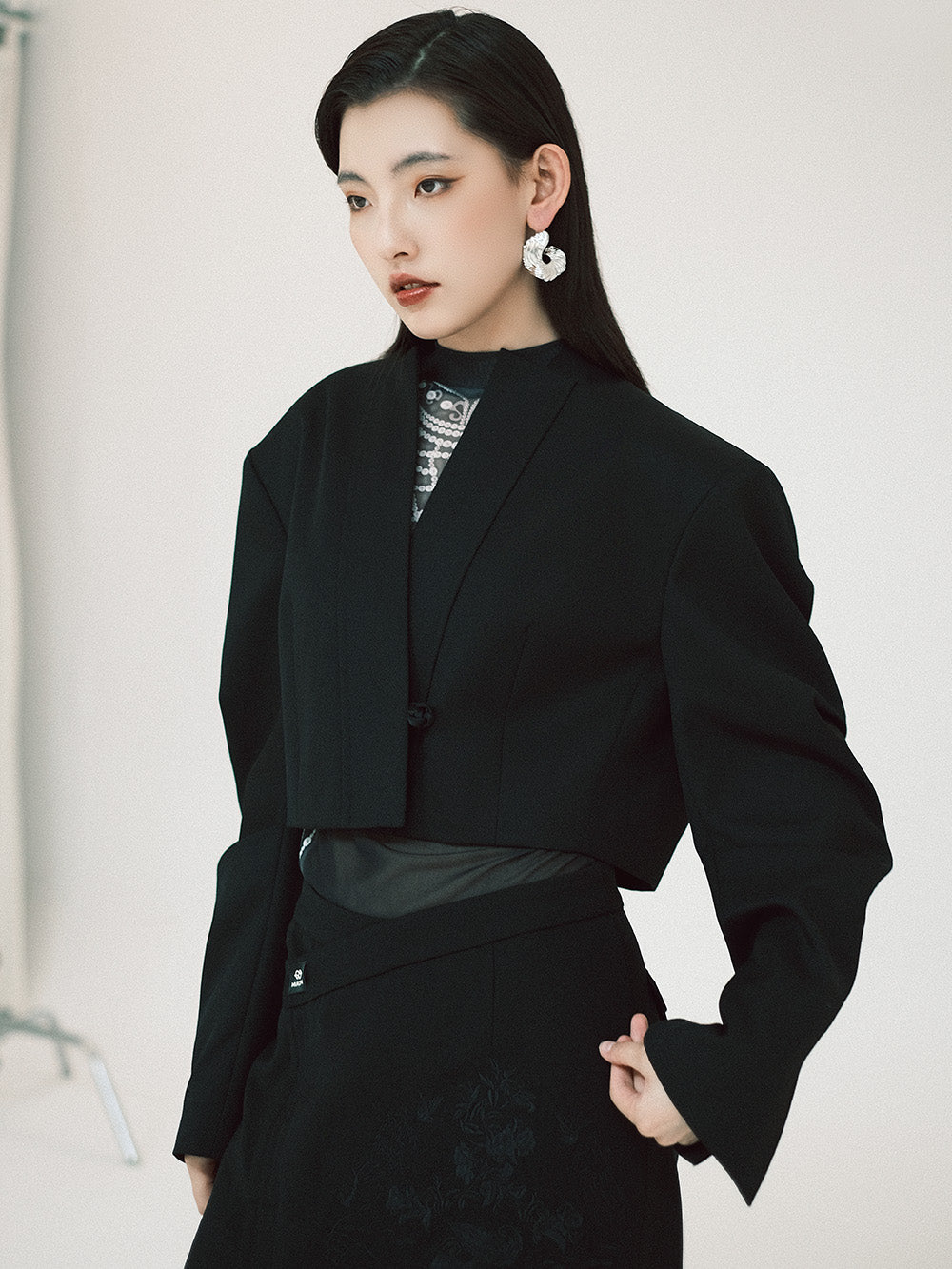 MUKZIN Linglong "Black Orchid" New Chinese-style Short Jacket