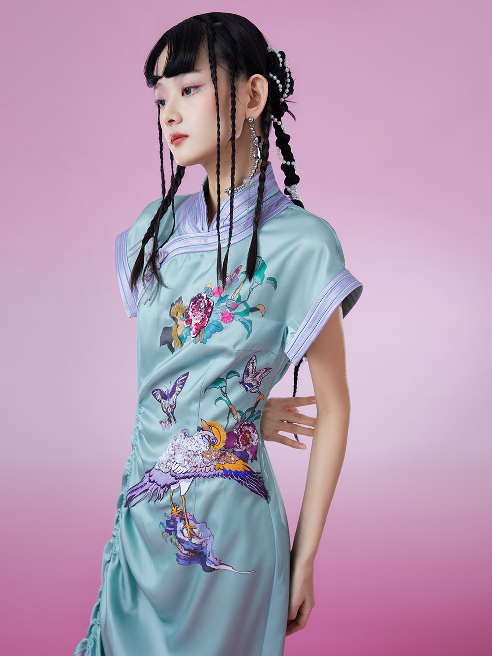 MUKZIN Embroidered Vntage Slim Charming Cheongsam
