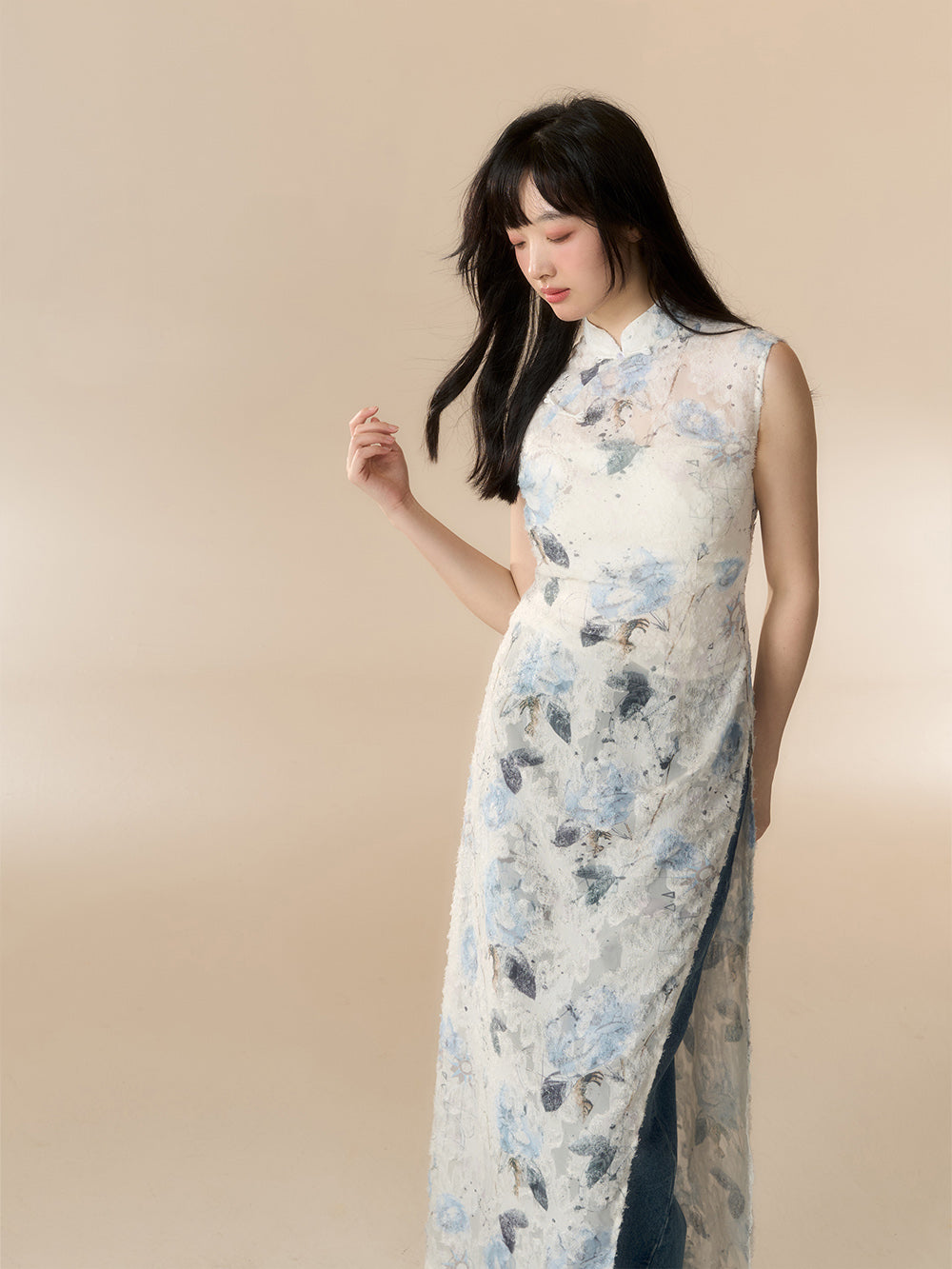 MUKTANK X LOUMUTAKU "Cat and Dog Party" Hand-painted Slit Cheongsam