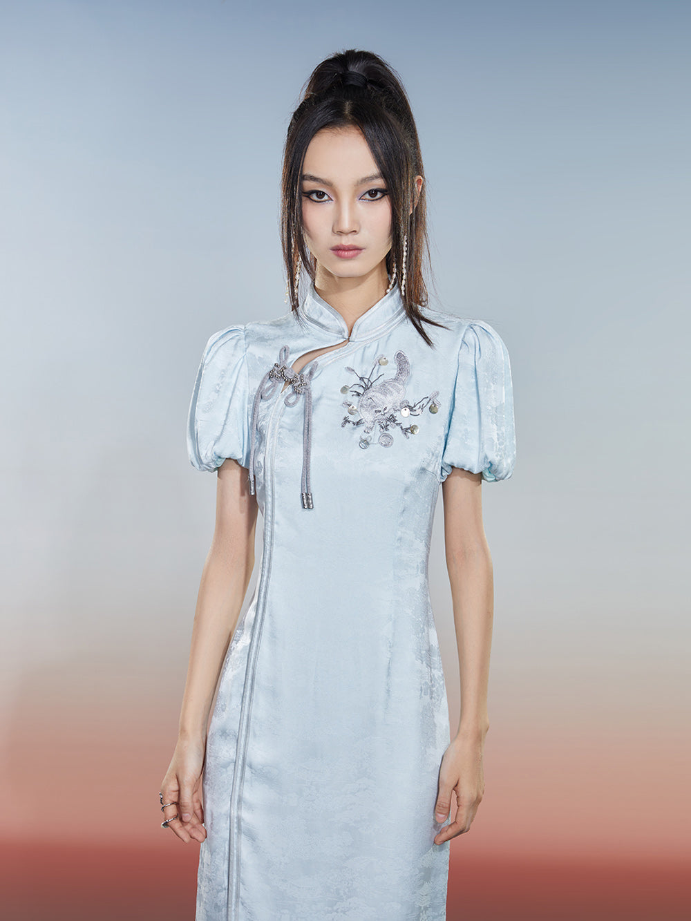 MUKZIN Charming Cheongsam Hollow Puff Sleeves Embroidered Slits