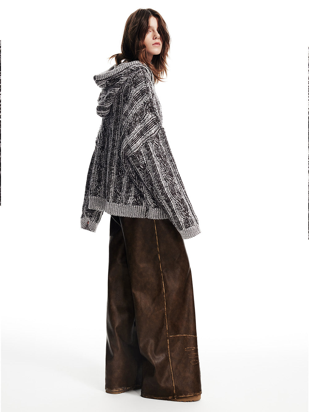MUKTANK x WESAME Winter and Autumn Oversize Hooded Thick Knited Cardigan