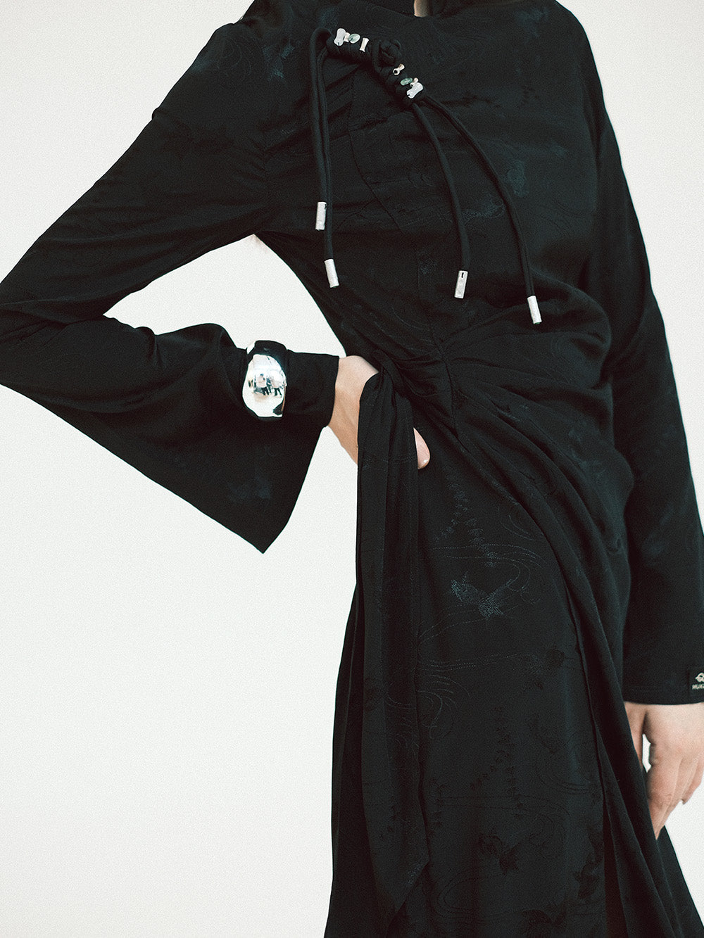 MUKZIN Linglong "Joyful Phoenix" - New Chinese-Style Jacquard High-Slit Cheongsam Dress