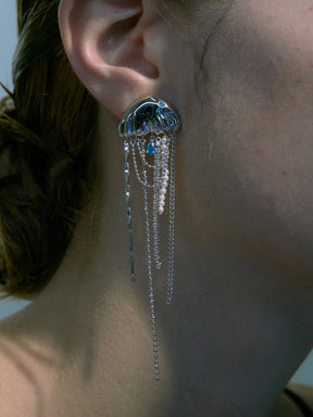 MUKTANK×PEARLONA Oceanic Feel/ Small Jellyfish Mini Pearl Tassel Ear Clip