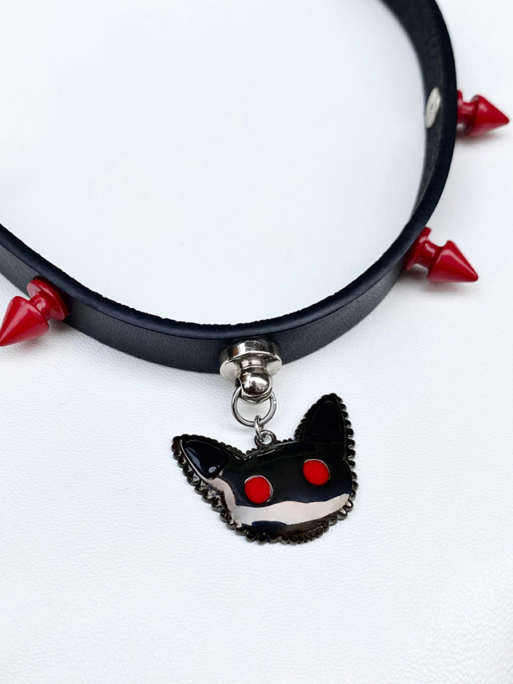 MUKTANK×WHITEHOLE Black Magical Cat Necklace