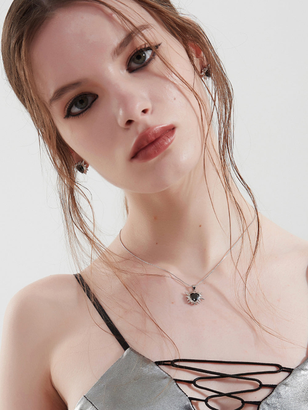 MUKTANK×WHITEHOLE Love Me Thorn Silver Necklace
