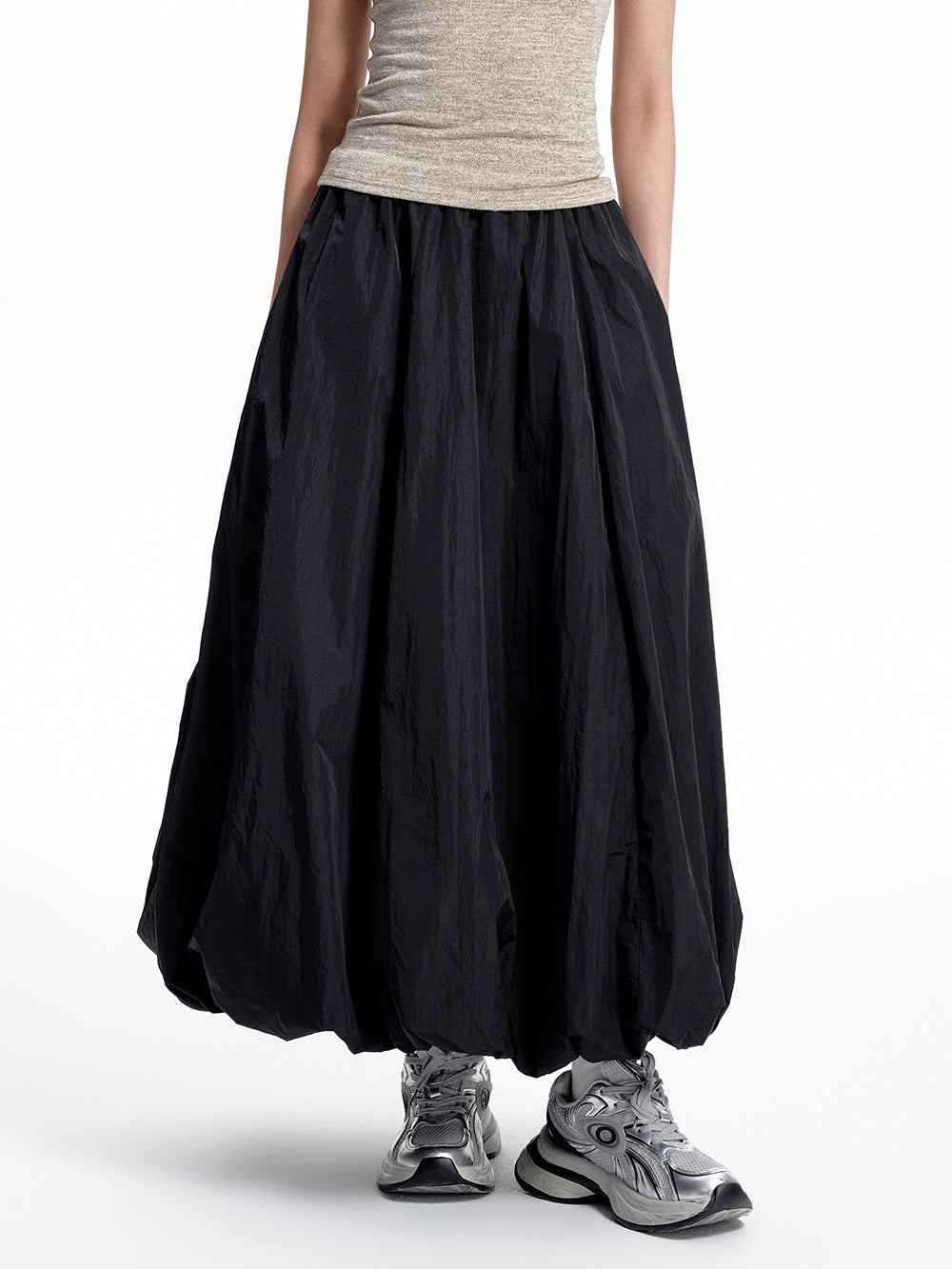 MUKTANK x WESAME A-line Black Midi Skirt with Elastic Waist and Ultra-Thin Flared Hem