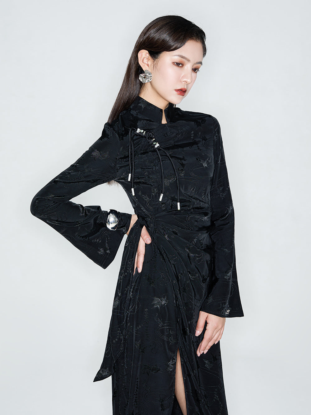 Linglong "Joyful Phoenix" - New Chinese-Style Jacquard High-Slit Qipao Dress
