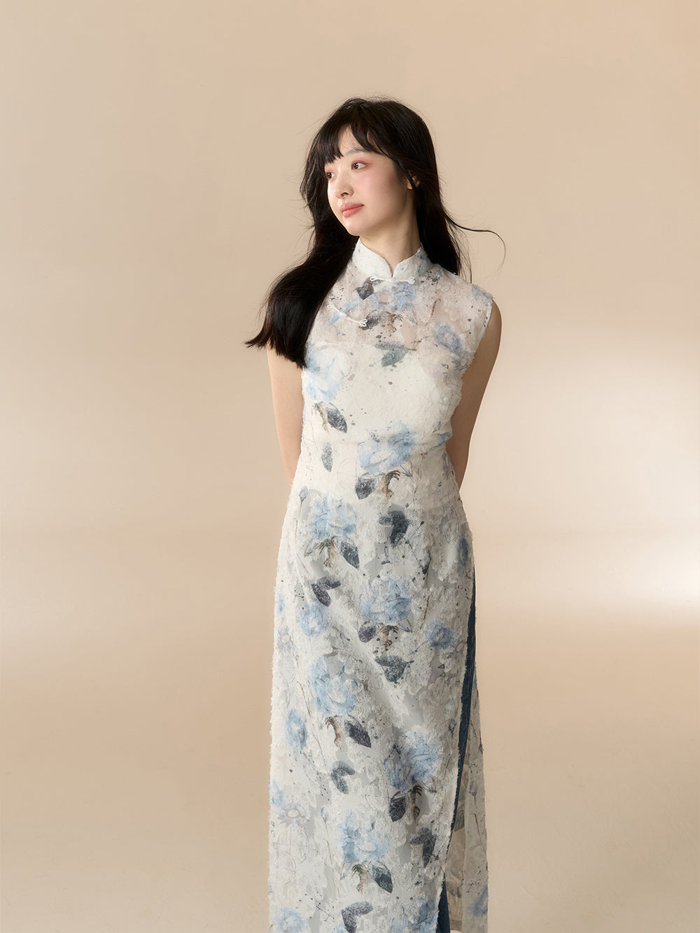 MUKTANK X LOUMUTAKU "Cat and Dog Party" Hand-painted Slit Cheongsam