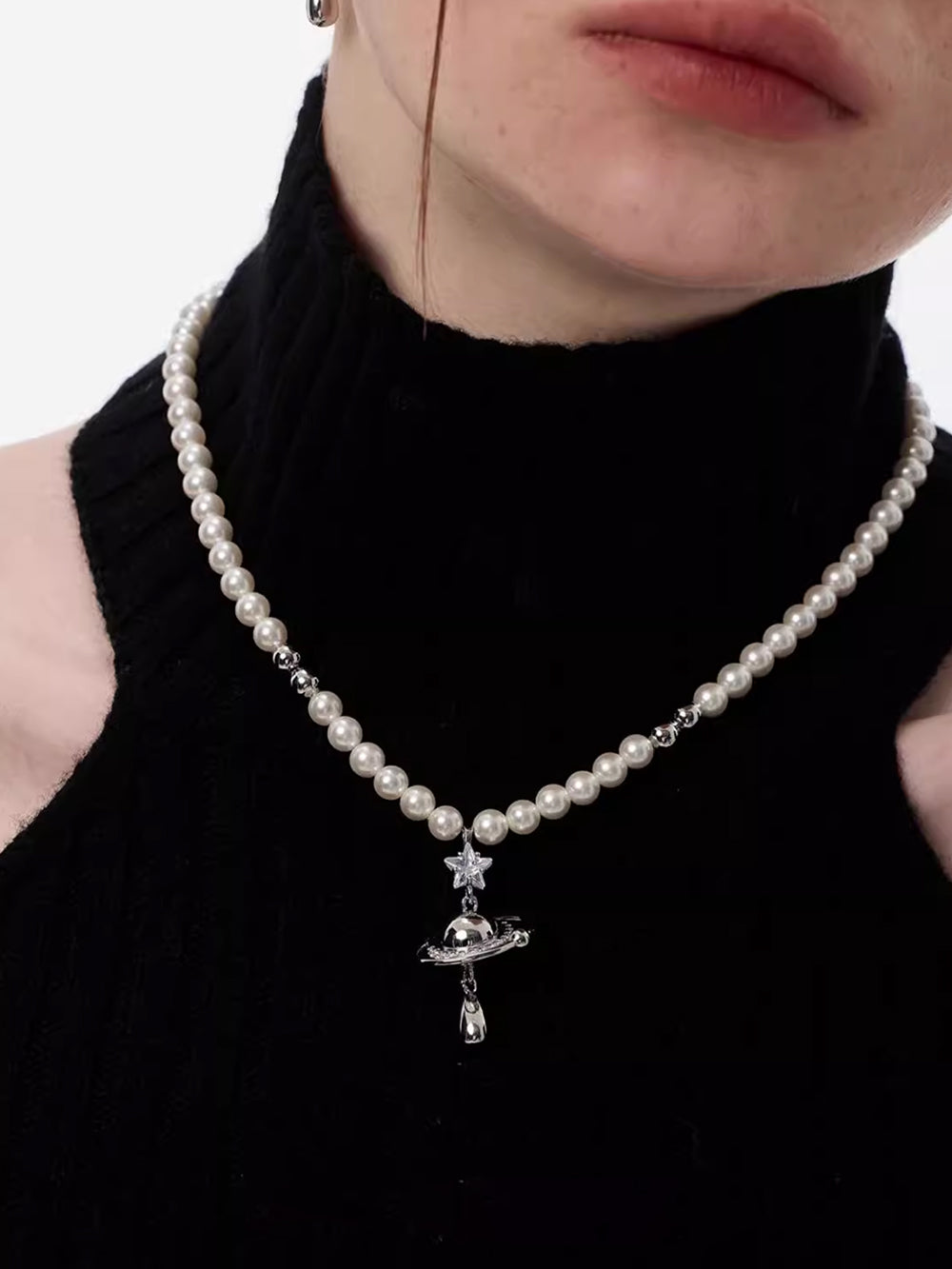 MUKTANK x SUN HUNTER Paearls Planet Necklace
