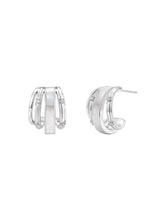MUKTANK×SUN HUNTER Mother-of-Pearl Iris Four-Ring Hoop Earrings