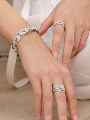 MUKTANK×SUN HUNTER “Emergence”Wide Band Full-Circle Lace Butterfly Ring
