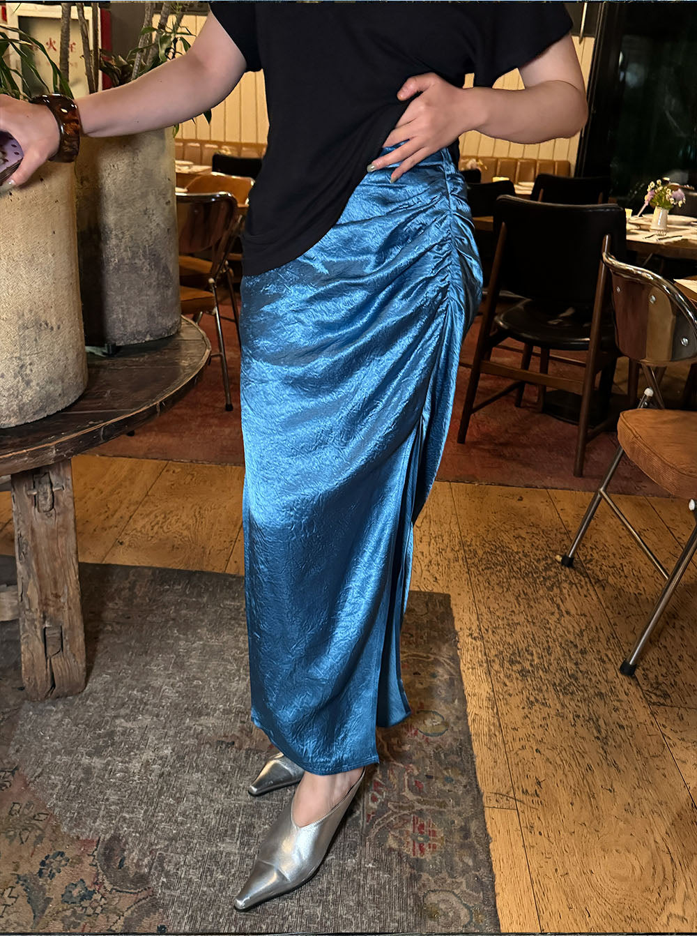 MUKZIN“Capsule Collection”Blue pleated midi skirt