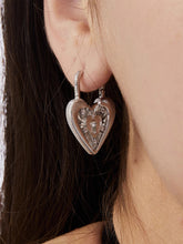 MUKTANK×SUN HUNTER Double-sided lace heart lock earrings