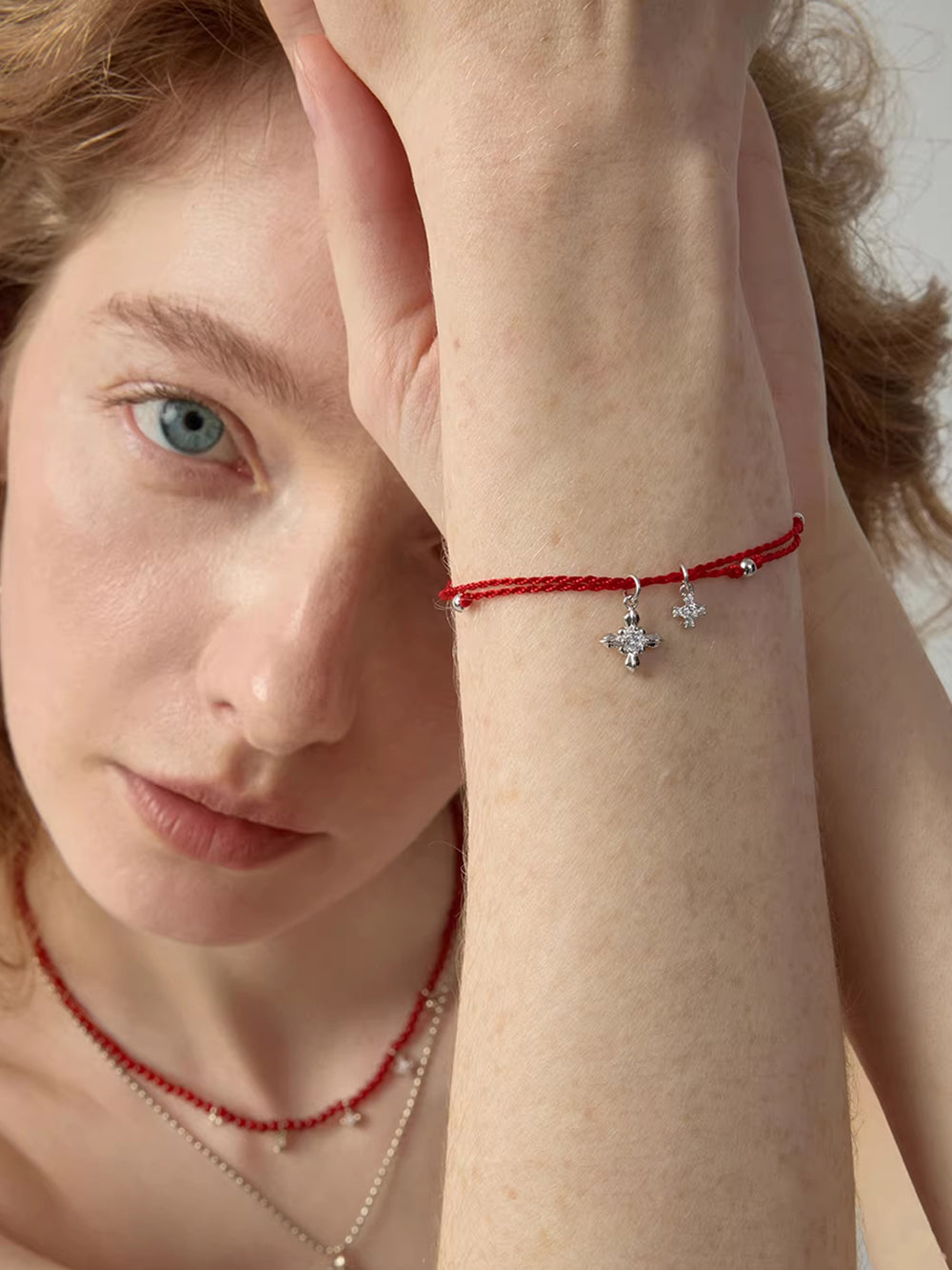 MUKTANK × SUN HUNTER Iris Double Flower Double-Layer Red String Bracelet