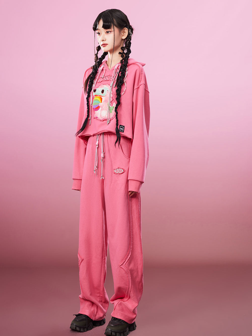 MUKZIN Pink Cute Embroidered Campus Style Sweatshirt