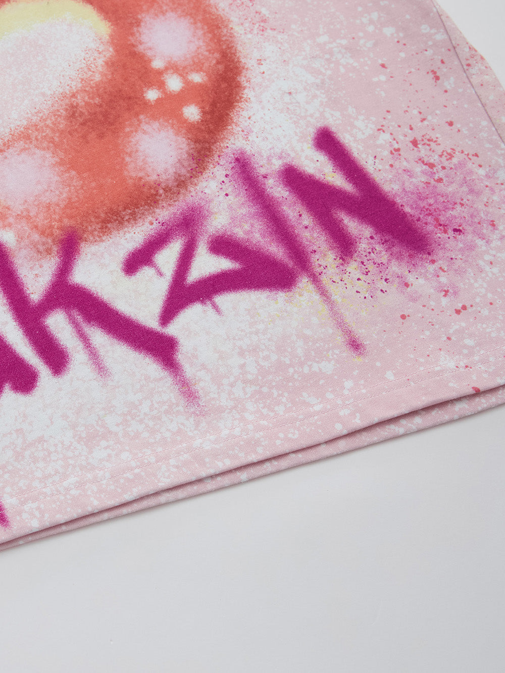 MUKZIN Spring Prelude"Good Luck with the Snake" Silhouette T-shirt with Pink Snake Prints