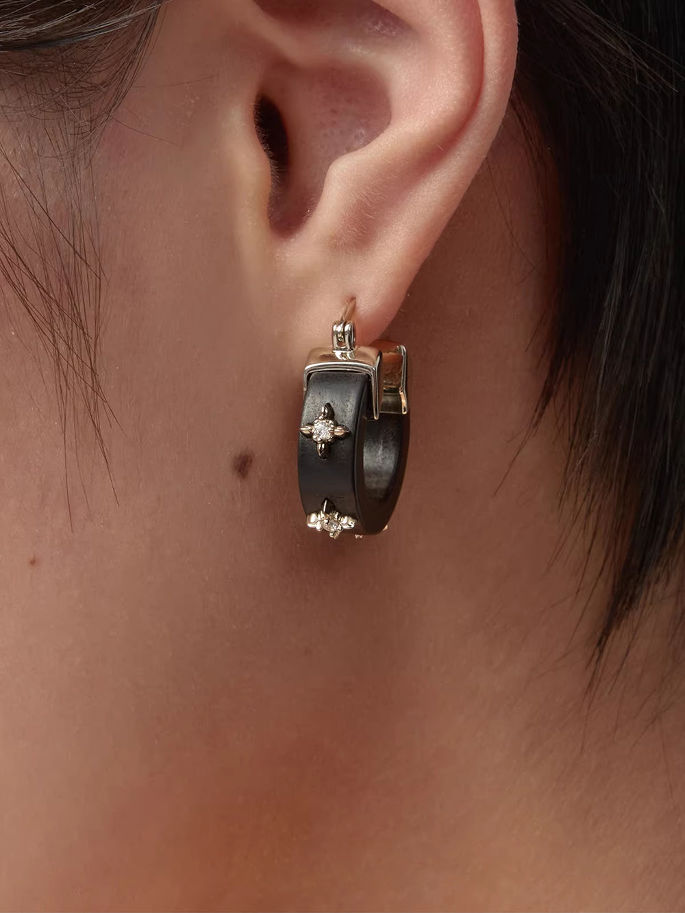 MUKTANK×SUN HUNTER Wooden Iris Hoop Earrings