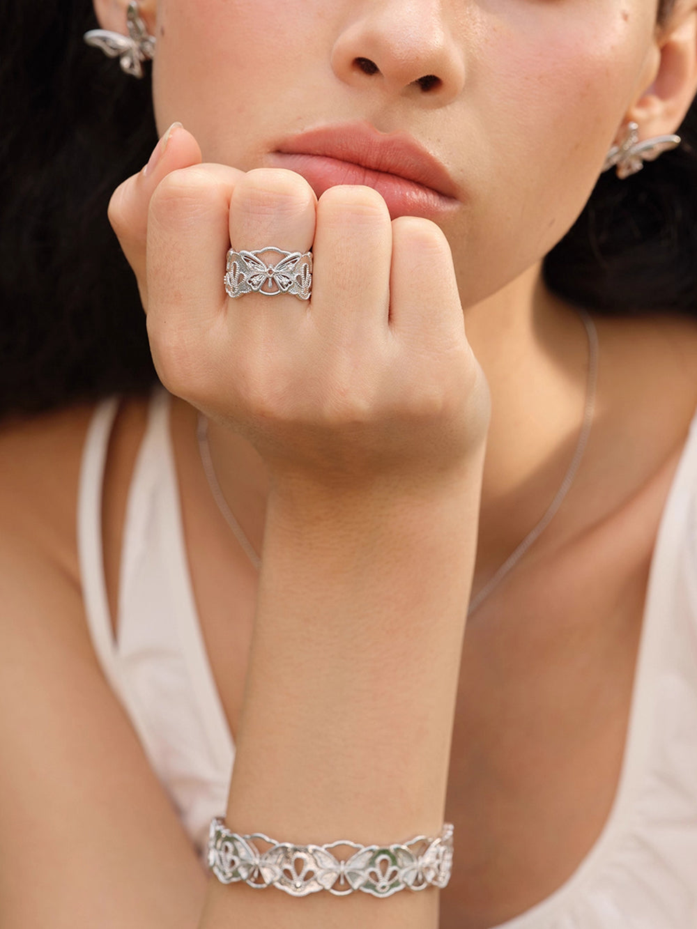 MUKTANK×SUN HUNTER “Emergence”Wide Band Full-Circle Lace Butterfly Ring