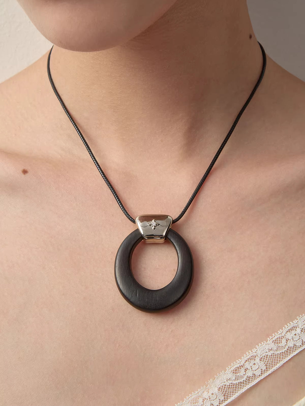 MUKTANK×SUN HUNTER Wooden Ring Iris Braided String Necklace