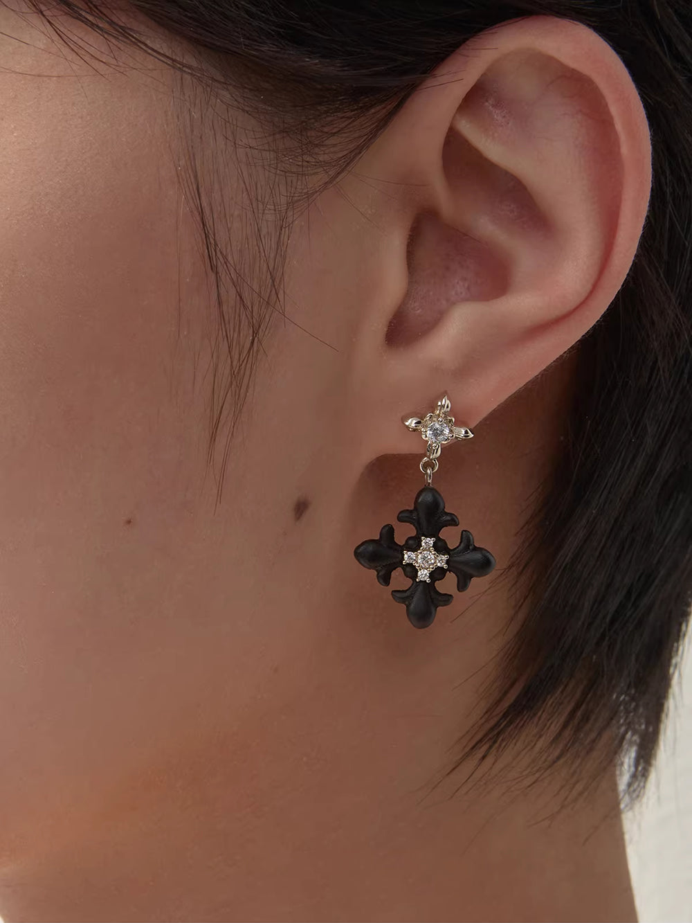 MUKTANK×SUN HUNTER Wooden Iris Drop Earrings