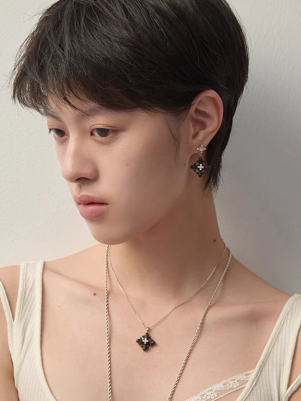 MUKTANK×SUN HUNTER Short Plain Wooden Iris Chain Necklace