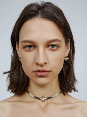 MUKTANK×SUN HUNTER Iris-shaped Square Earrings