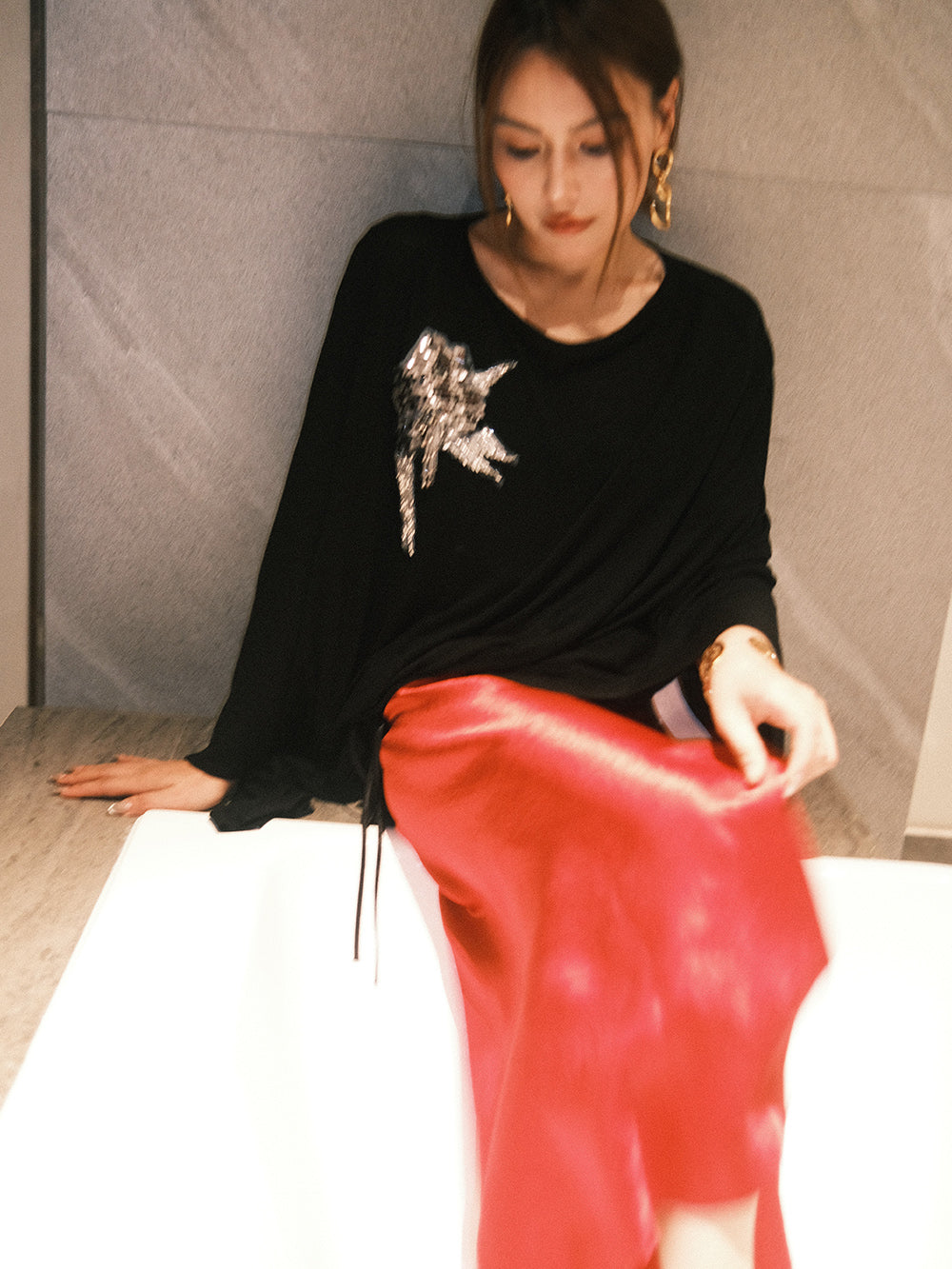 MUKZIN“Capsule Collection”Vintage Vermilion Design-Forward Midi Skirt