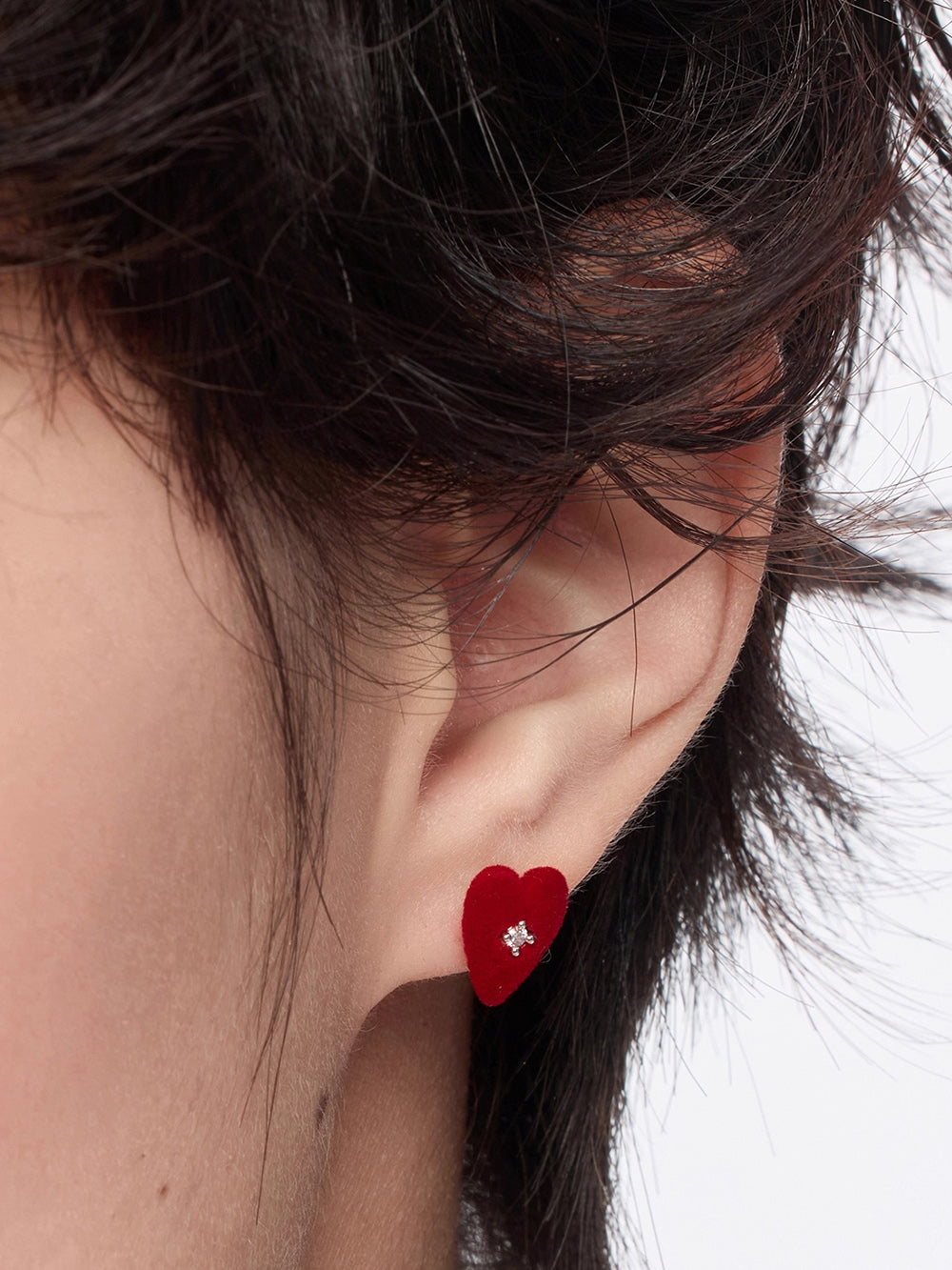 MUKTANK×SUN HUNTER Mini Velvet Heart Stud Earrings