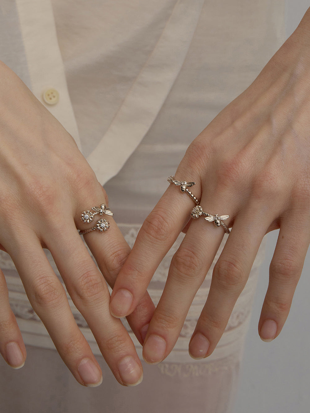 MUKTANK×SUN HUNTER Garden Daisy & Bee Ring B
