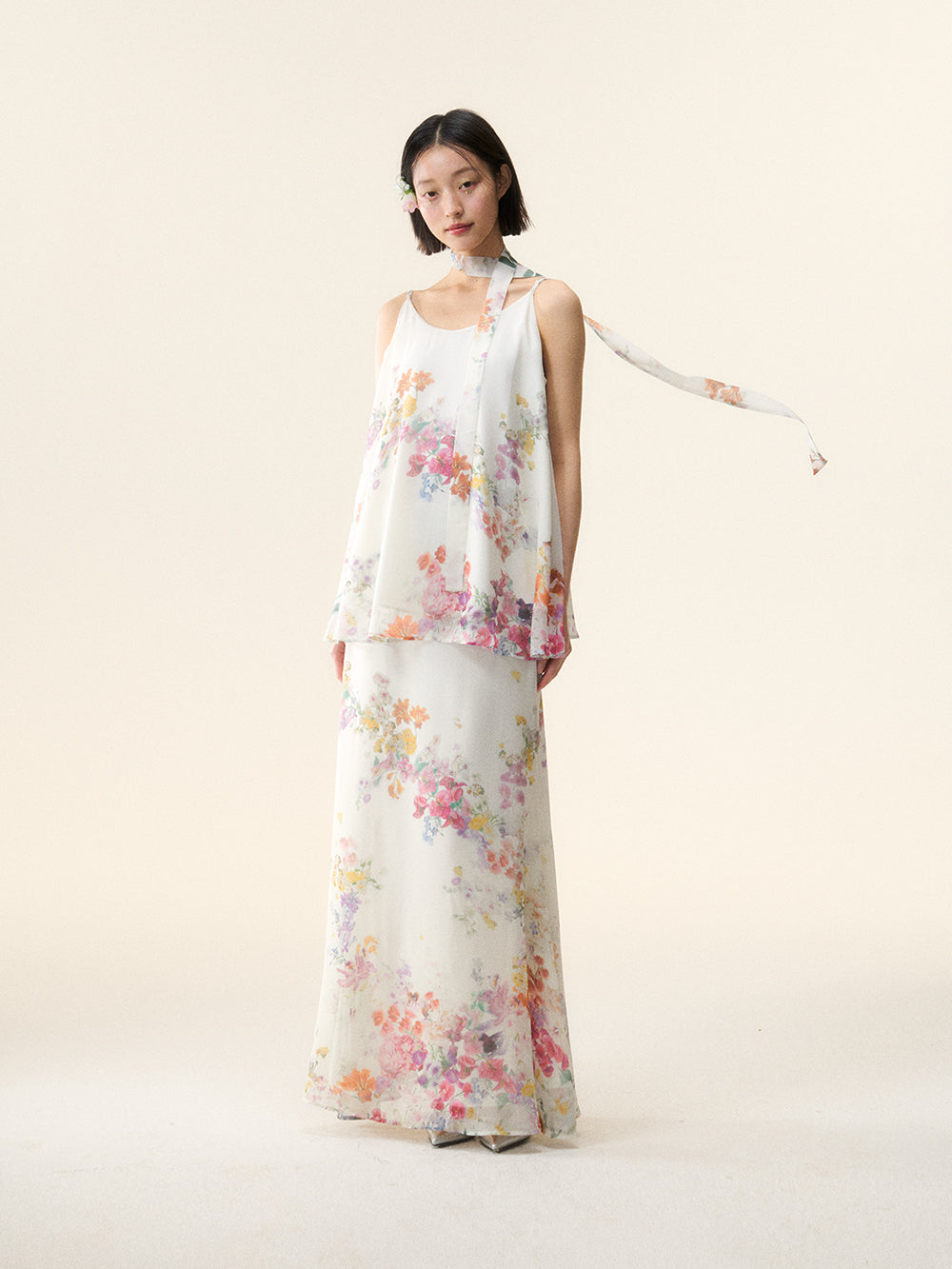 MUKTANK×LOUMUTAKU Top of the Light-colored Flower Cluster Suit