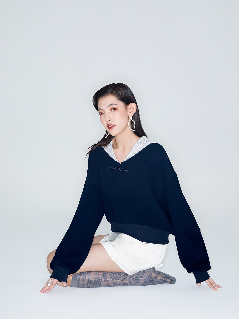 MUKZIN Linglong New Chinese-style Navy Collar Silhouette Sweatshirt