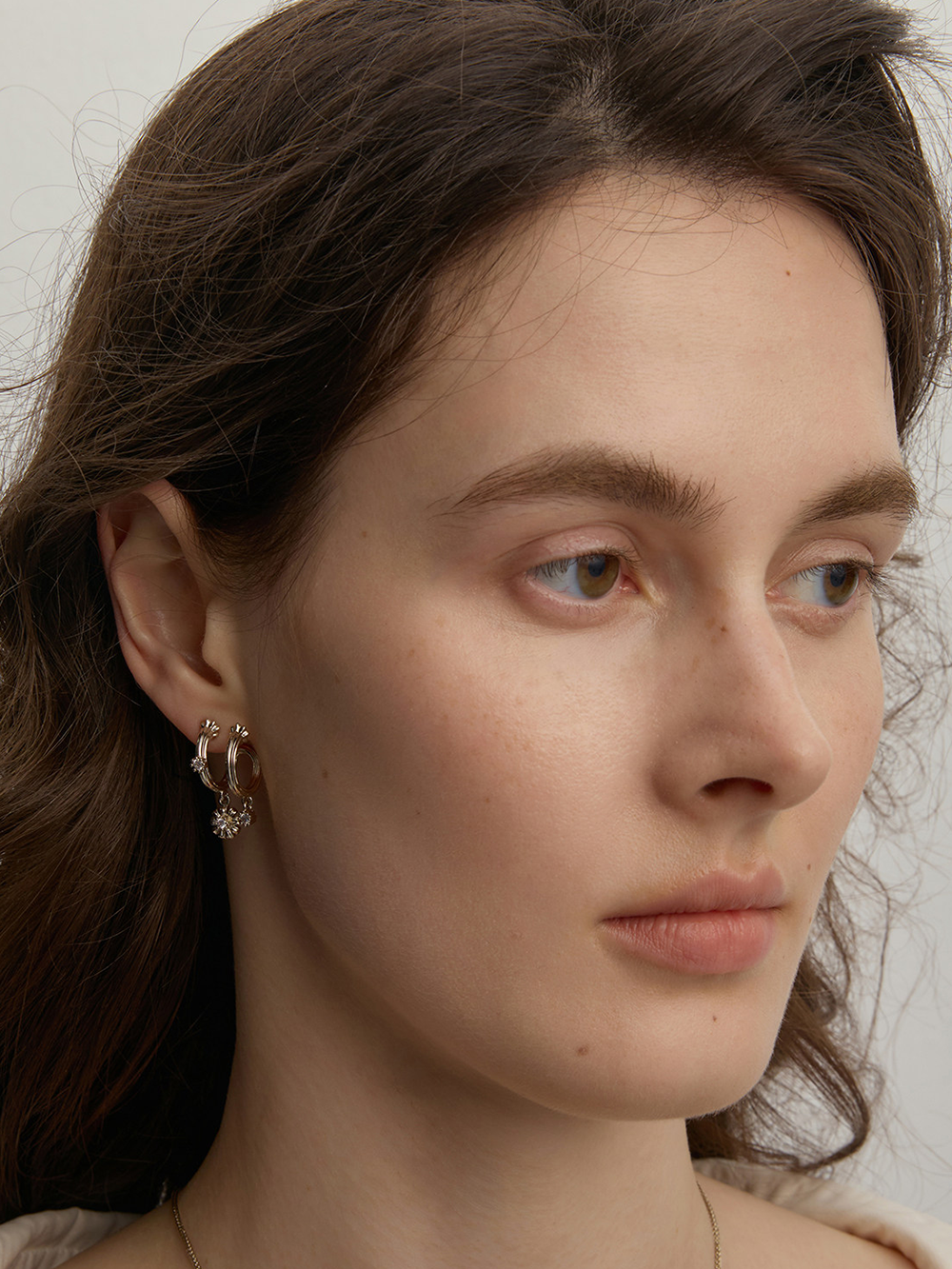 MUKTANK×SUN HUNTER Garden daisy double C hoop earrings